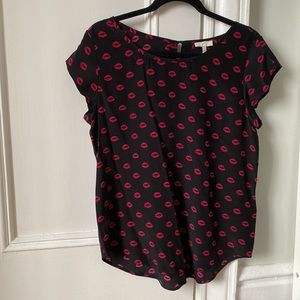 Joie silk top - black with pink lips